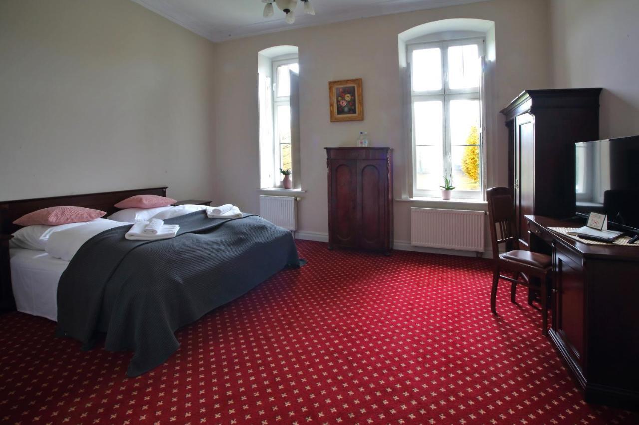 Palac Spichrz Borcz Buitenkant foto